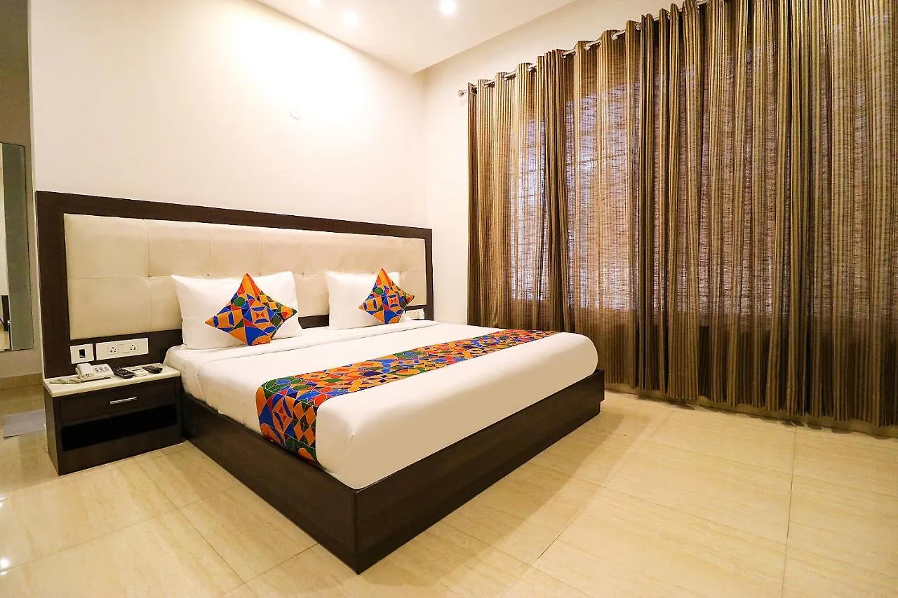 Fabhotel Oyster Villa Gurgaon 3*,  India