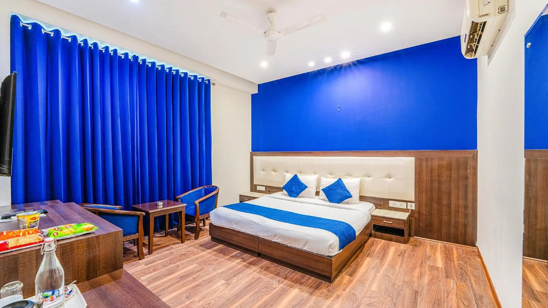 Fabhotel Oyster Villa Gurgaon