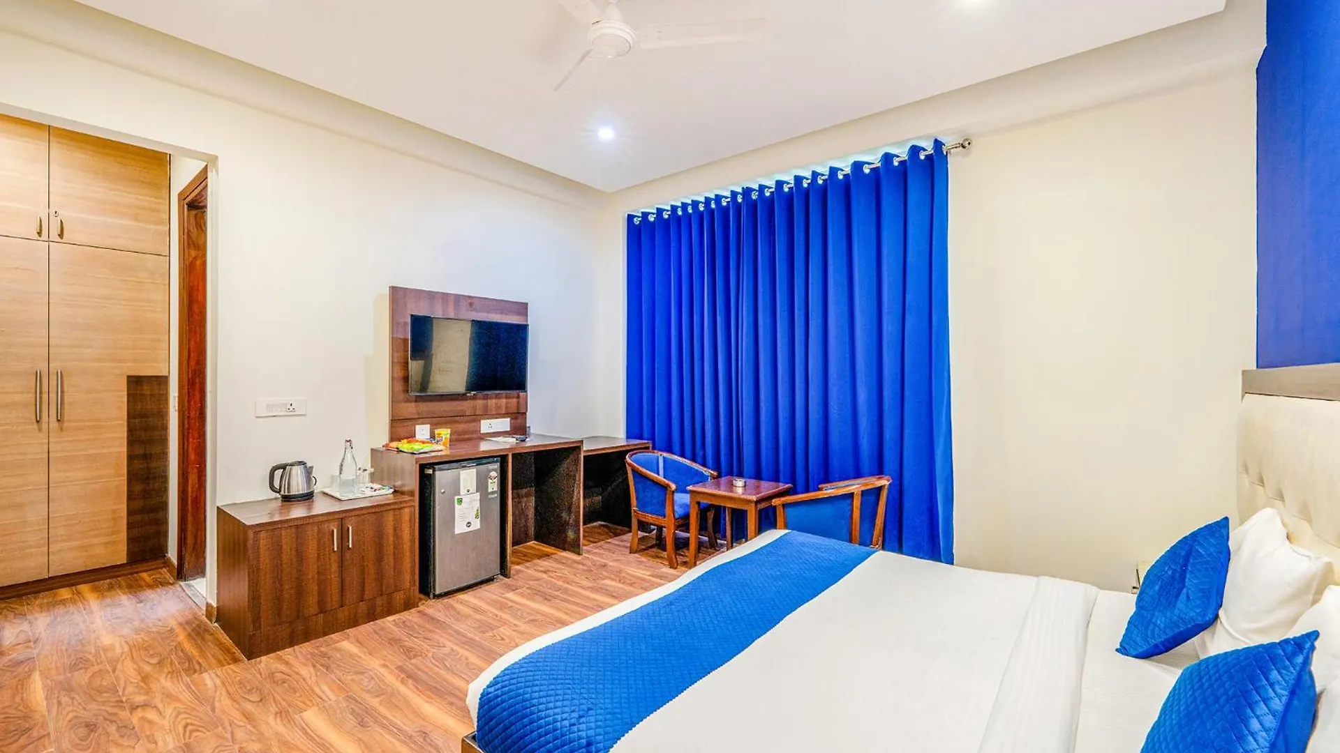 Fabhotel Oyster Villa Gurgaon India